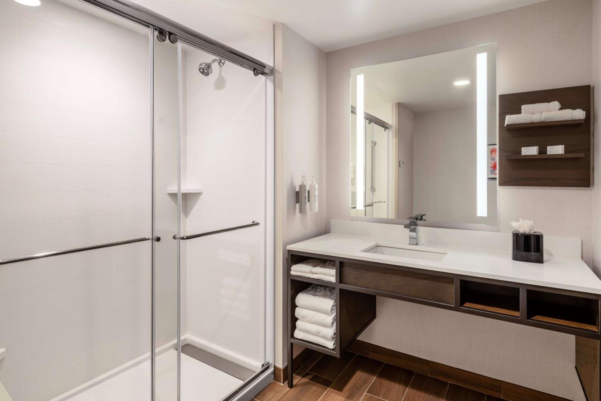 Hilton Garden Inn Pomona, Ca Экстерьер фото